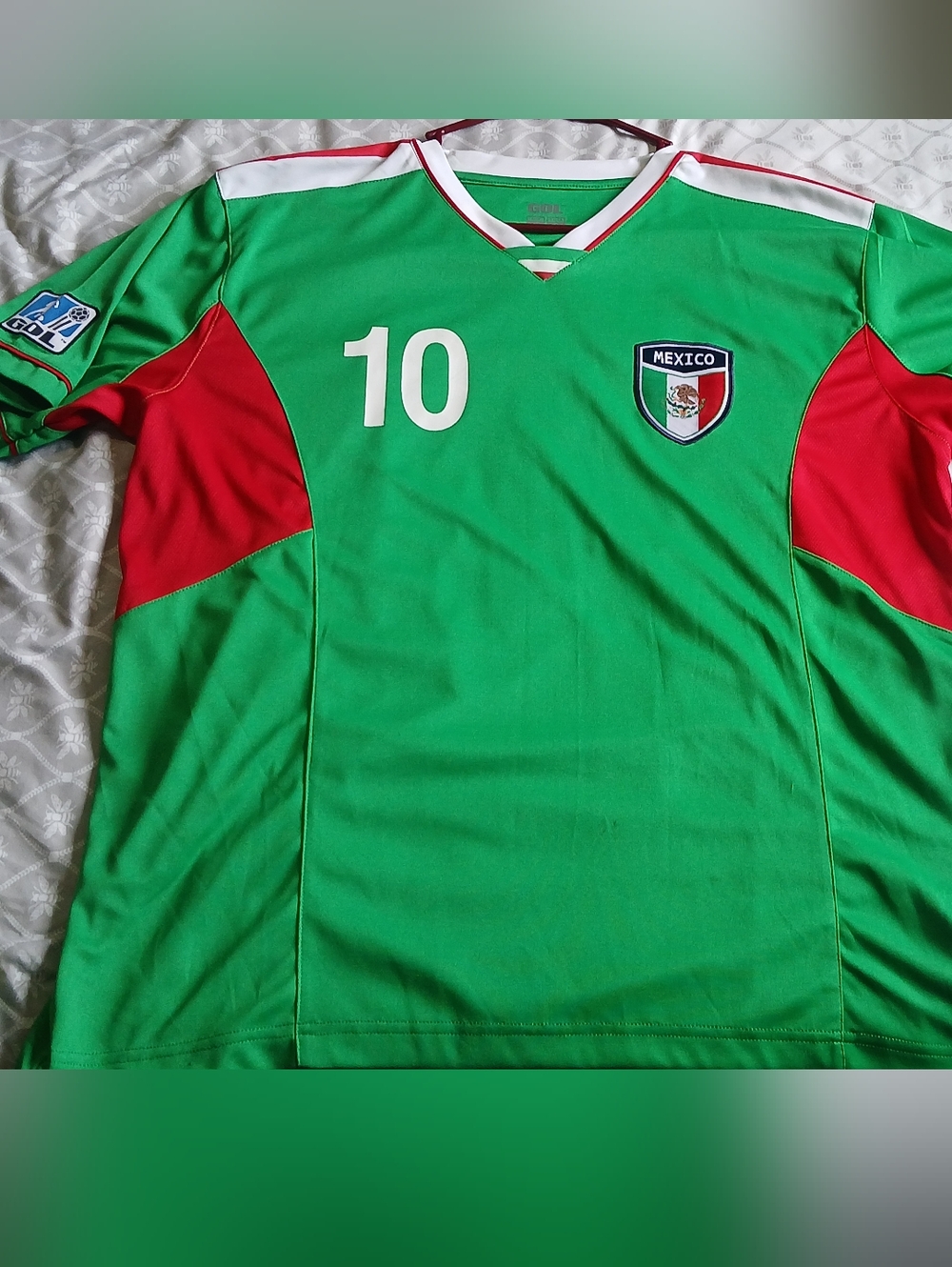 Mexico #10  National Green and Red Soccer Jersey Size Large World Cup Football